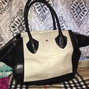 Pour la Victorire handbag